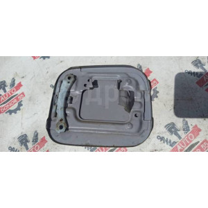 Лючок бензобака Toyota Prius NHW10 в Омске