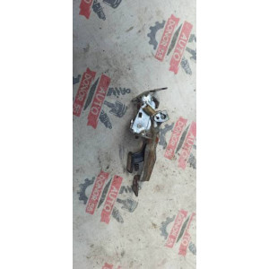 Ручка открывания багажника Toyota Corolla/Corsa/Platz/Yaris/Fielder в Омске