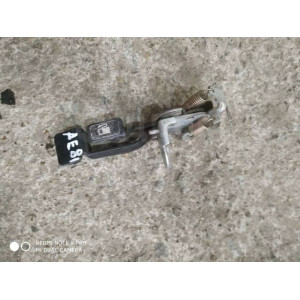 Ручка открывания багажника Toyota Corolla/Corsa/Platz/Yaris/Fielder в Омске