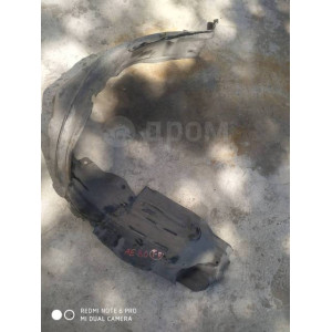 Подкрылок передний левый Toyota Corolla AE80 в Омске