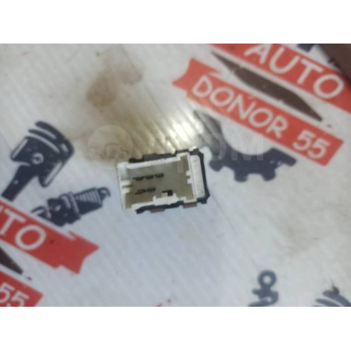 Кнопка включения обогрева стекла Honda City MHR3A/ Civic EF в Омске