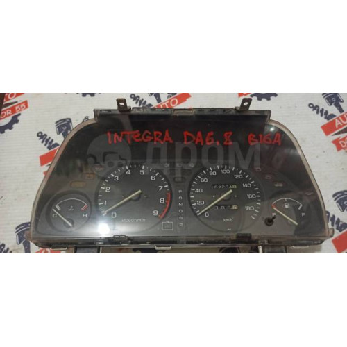 Щиток приборов Honda Integra DA6 B16A в Омске
