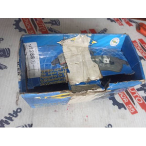 Колодки тормозные передние Mercedes Benz Icer 141288 в Омске