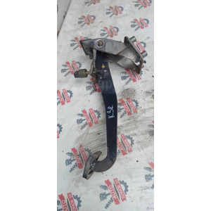 Педаль тормоза KIA Sorento BL 2002-2009 в Омске