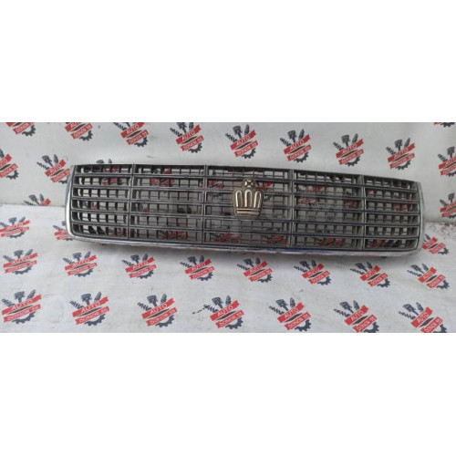 Решетка радиатора Toyota Crown S15 в Омске