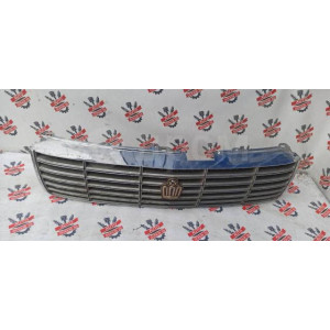 Решетка радиатора Toyota Crown S15 в Омске