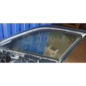 Стекло переднее правое Nissan Sunny B15 в Омске