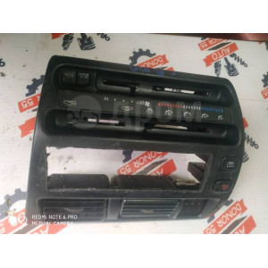Блок управления климат контролем Toyota Sprinter/Corolla E10 в Омске