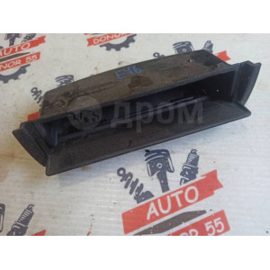 Бардачок в торпедо BMW 3 E46 в Омске