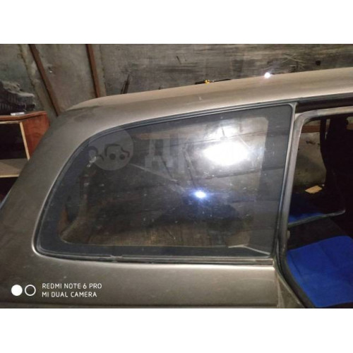 Стекло собачатника правое Toyota Caldina 92-2002 г. T19 62710-21060 в Омске