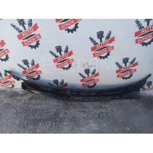 Жабо Mazda Familia BH в Омске