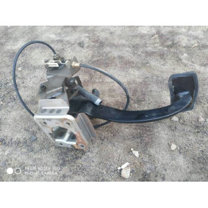 Педаль тормоза Mitsubishi Emeraude, Galant, Eterna в Омске