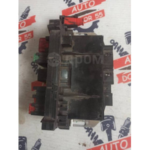 Блок предохранителей Mercedes Benz a0205451932 в Омске