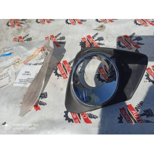 Оправа туманки правой Toyota Corolla 10-13 RH хром в Омске