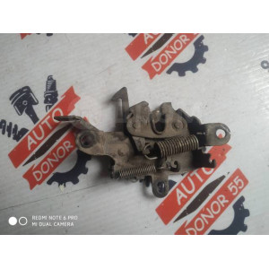 Замок капота Toyota Carina T19 в Омске