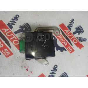 Блок управления зеркалами Toyota Camry SV30 8798932040 в Омске