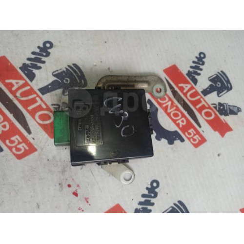 Блок управления зеркалами Toyota Camry SV30 8798932040 в Омске