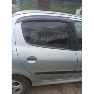 Дверь задняя правая Peugeot 206 седан в Омске