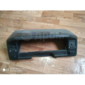 Консоль панели приборов Toyota Corolla AE81 в Омске