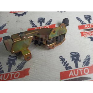Замок багажника Volkswagen Touareg/Porsche Cayenne 7l0827506d в Омске