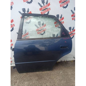 Дверь задняя левая Toyota Sprinter AE110 в Омске