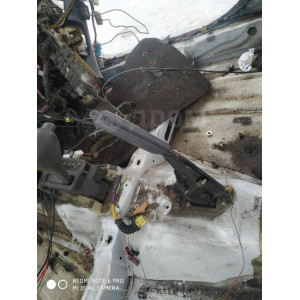 Рычаг ручного тормоза Toyota Corolla/Sprinter E100, E110 в Омске