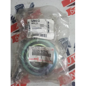 Пыльник сальника раздатки Toyota Land Cruiser 33325-60040 в Омске