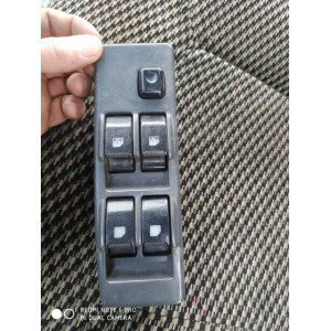 Блок управления стеклоподъемниками Mitsubishi Pajero/Montero V4 LHD в Омске