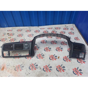 Накладка щитка приборов Toyota Sprinter/Corolla AE110 в Омске