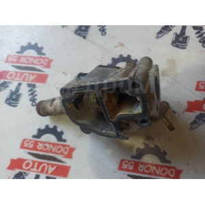 Корпус термостата Nissan QG18DD 11061-6J900 в Омске