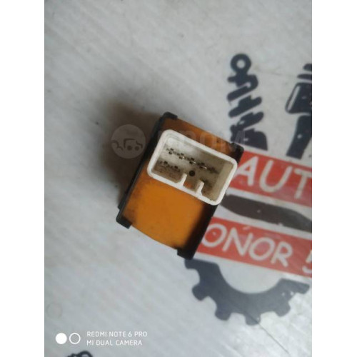 Блок управления зеркалами Toyota Caldina/Carina T19 84870-20080 в Омске