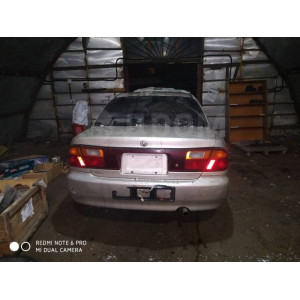Крышка багажника Mazda Familia/323 BH седан в Омске