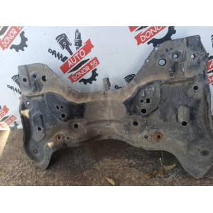 Балка передняя поперечная Peugeot 206 в Омске