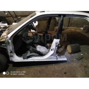 Порог левый со стойкой Toyota Corolla/Sprinter/Carib E11 в Омске