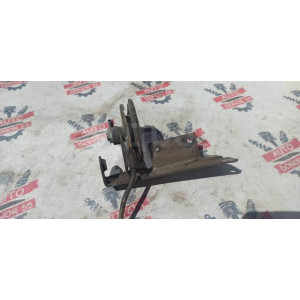 Клапан вакуумный Nissan 1474102E00 в Омске