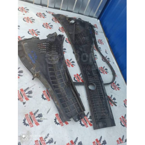 Жабо Toyota Carina T190 в Омске