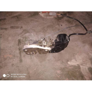 Замок двери задней правой Honda CR-V RD1 72610-S10-003 в Омске