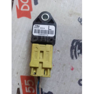 Датчик Airbag Toyota Avensis 8983405010 в Омске