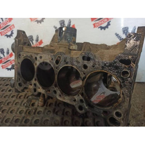 Блок цилиндров ДВС Mazda Familia BHA6R B6 в Омске