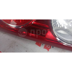 Фальшпанель вставка в багажник левая Mazda Demio DY 44-20 в Омске