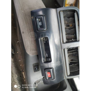Кнопка аварийной сигнализации Nissan Cefiro A32 в Омске Кнопка аварийной сигнализации Nissan Cefiro A32 в Омске