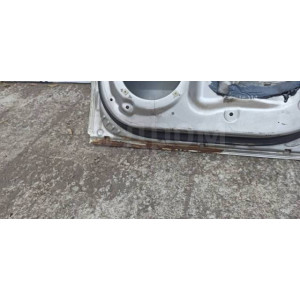 Дверь задняя правая Hyundai Tucson 2004-2010 дефект в Омске