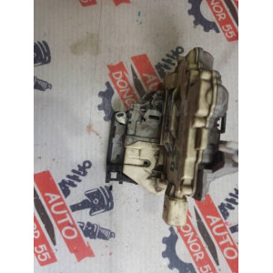 Замок двери задний правый Volkswagen Passat B6/Tiguan 3c4839016a в Омске