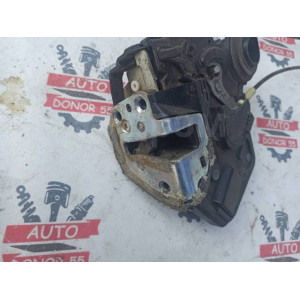 Замок двери задней правой Suzuki Grand Vitara 2005-2015 в Омске